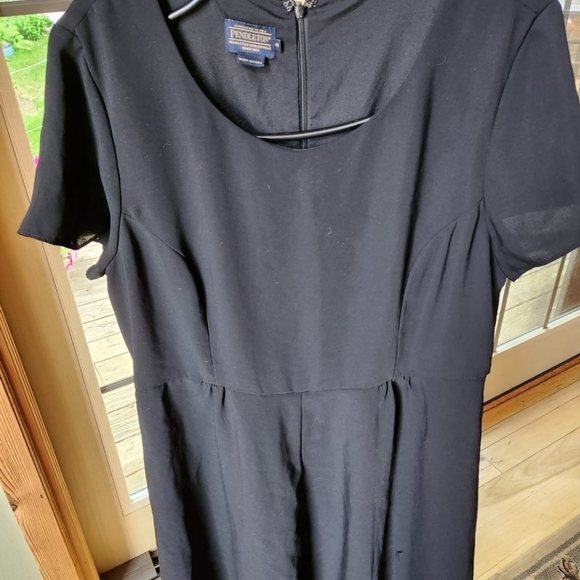 Pendleton Little Black Short Sleeve Sz. 18 Dress - Picture 2 of 11